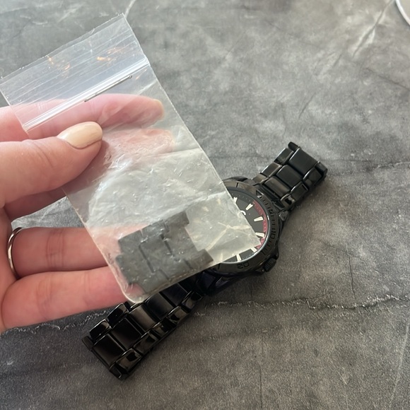 Men’s Guess Watch - Picture 5 of 5